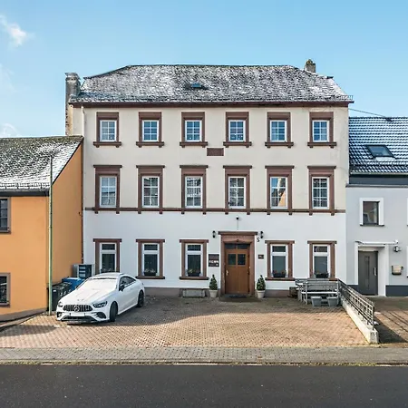 Residenz Apartment *